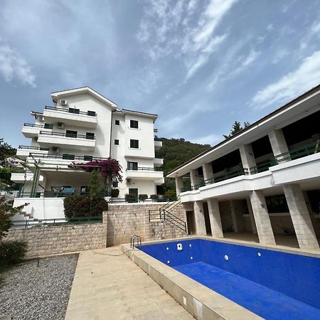 Renome Apartment Petrovac Luaran gambar