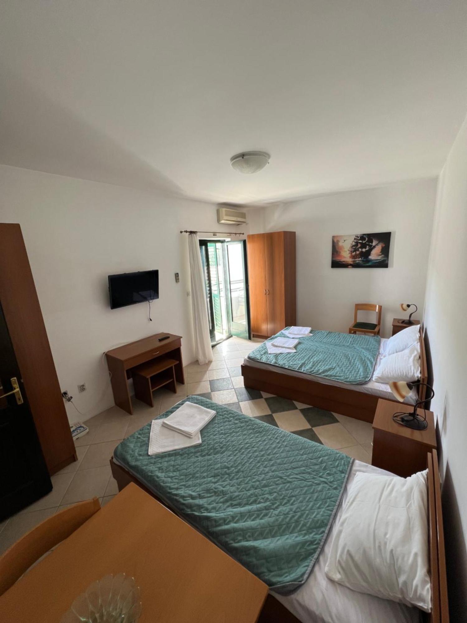 Renome Apartment Petrovac Luaran gambar