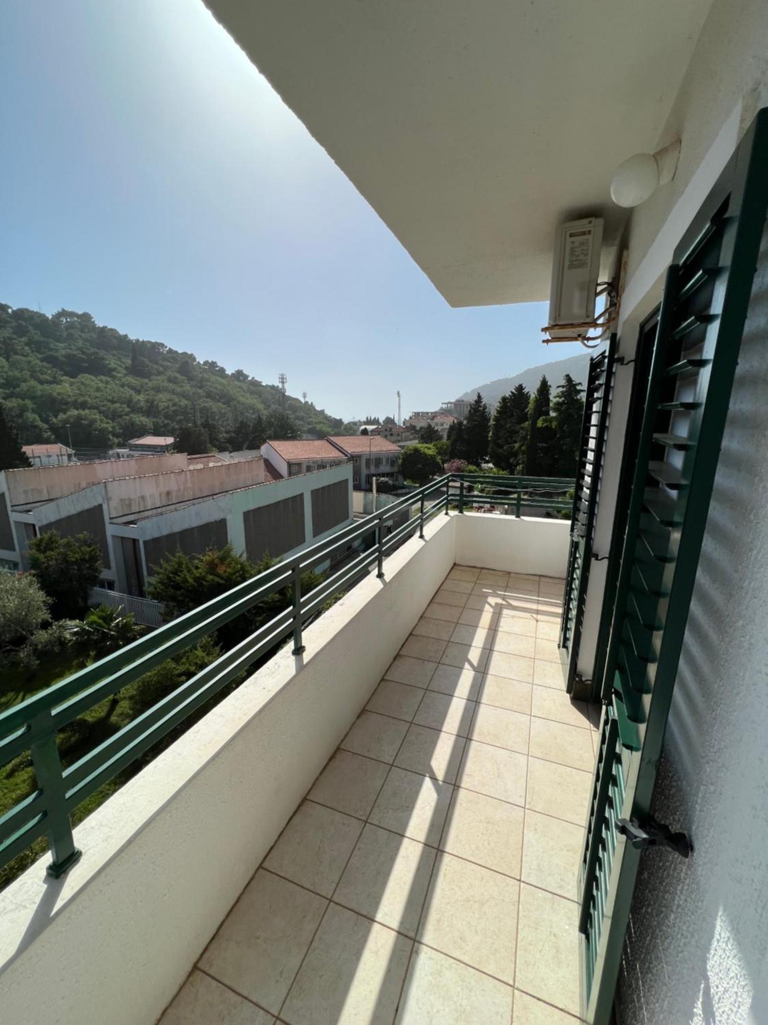 Renome Apartment Petrovac Luaran gambar