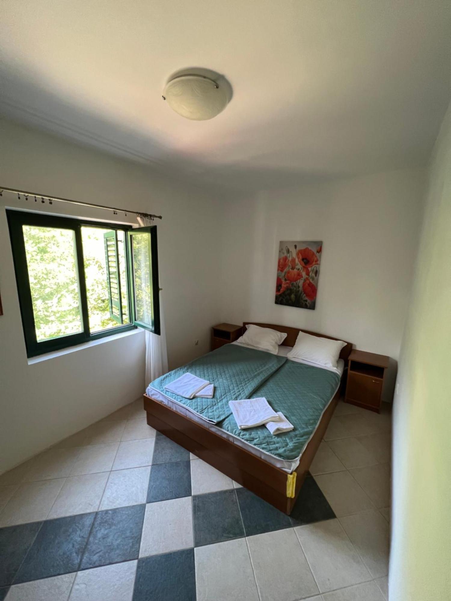 Renome Apartment Petrovac Luaran gambar