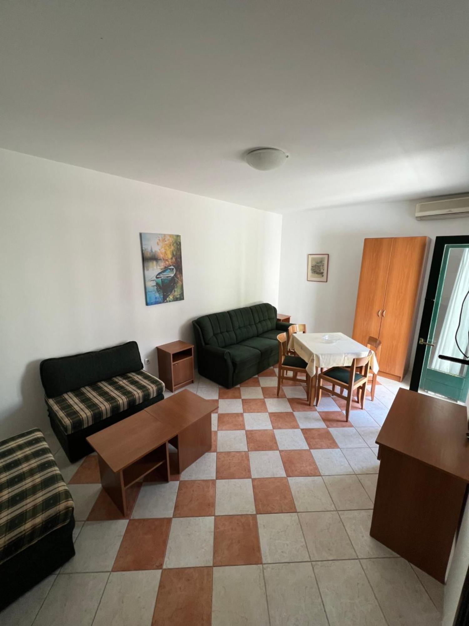 Renome Apartment Petrovac Luaran gambar