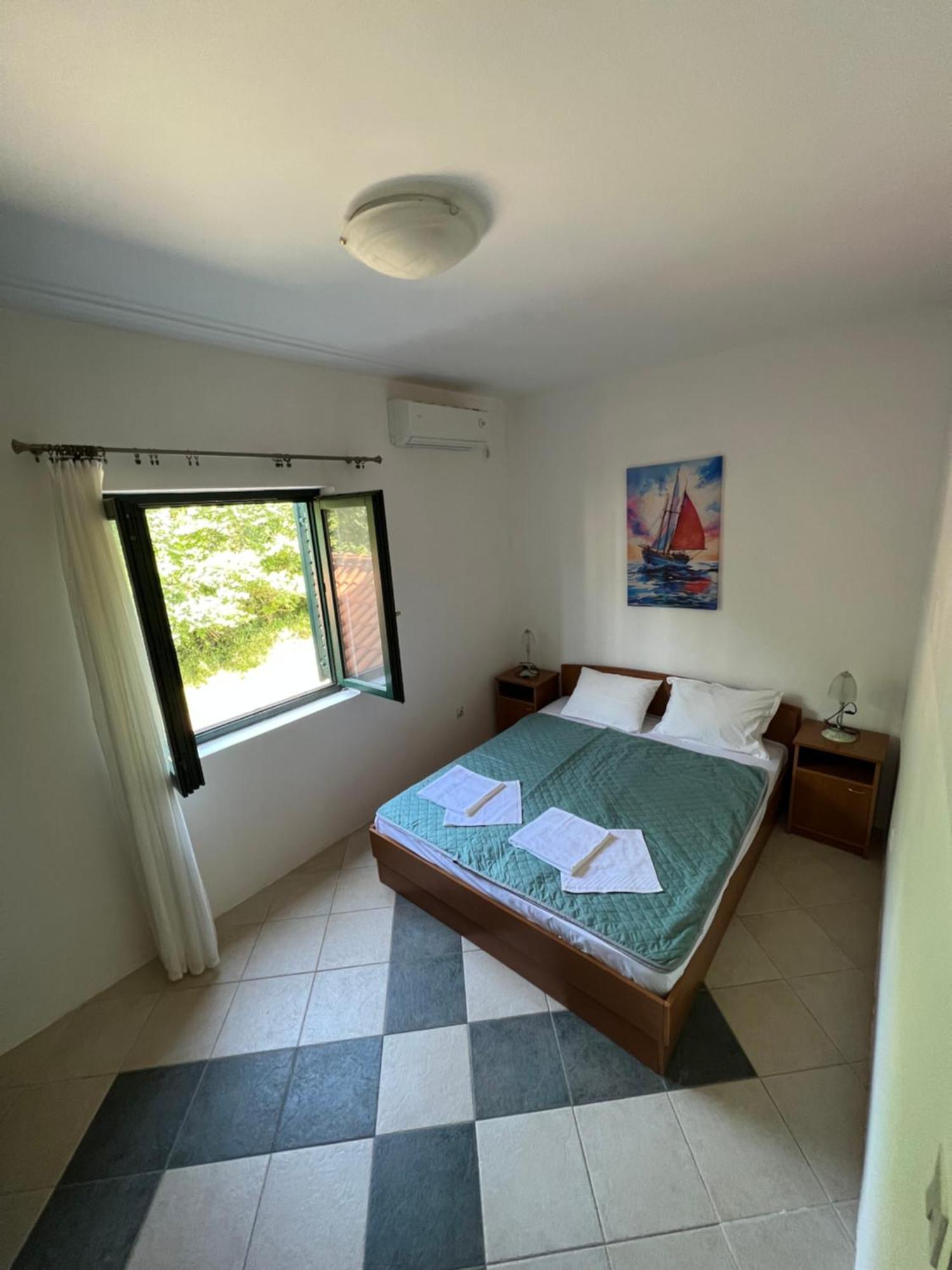 Renome Apartment Petrovac Luaran gambar